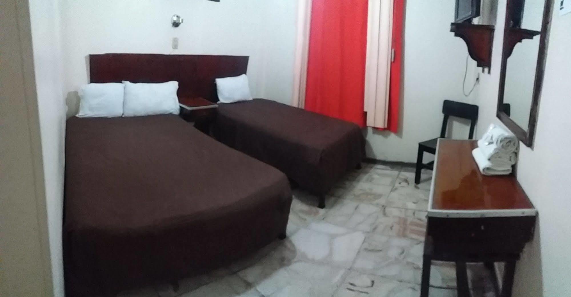 Hotel Colon De Zacatecas Exterior photo